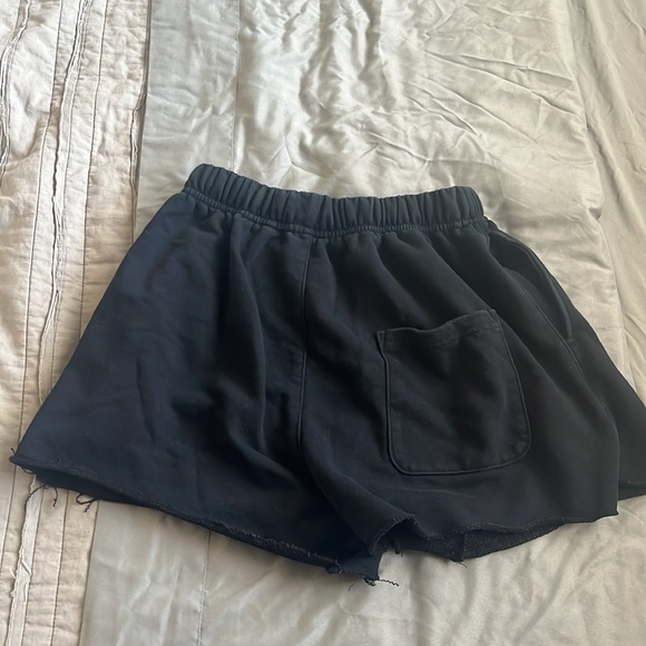 ESSENTIALS sweat shorts - Picture 7 of 7